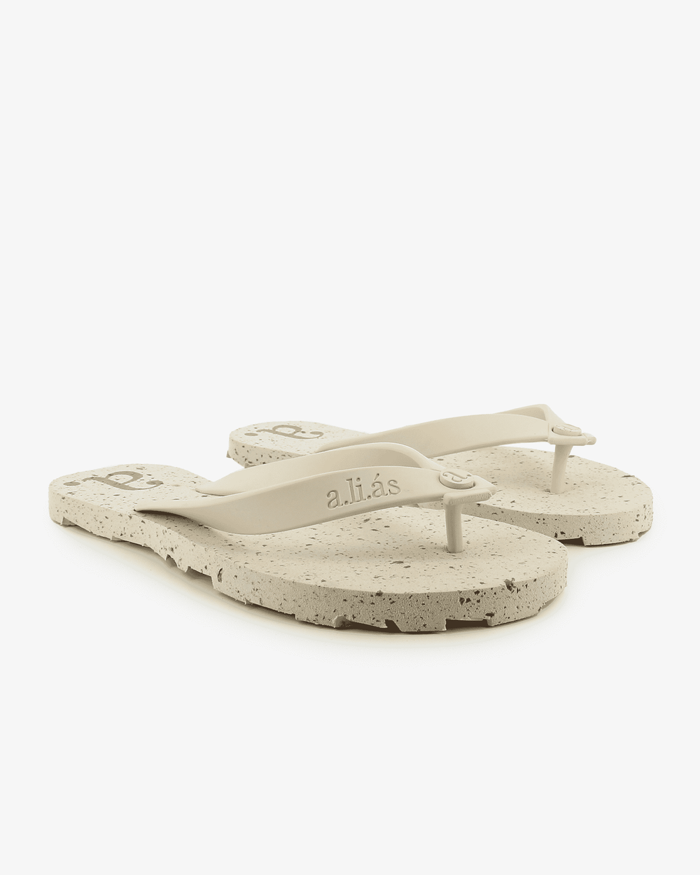 Nalu Recycled Rubber Flip Flops - Sand
