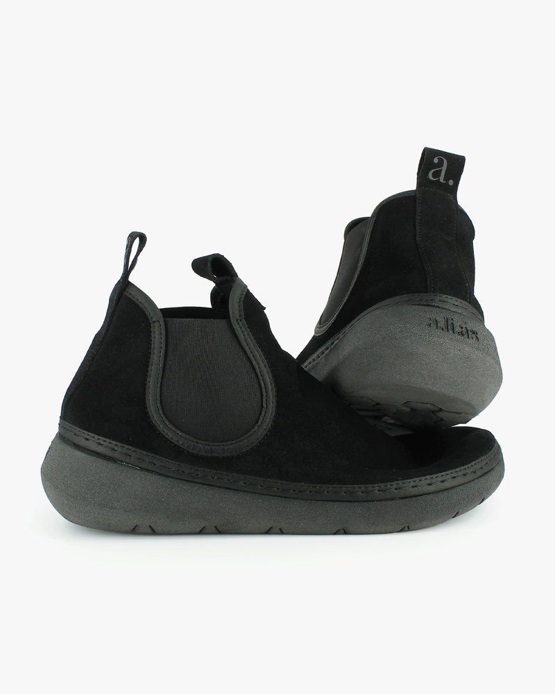 
                  
                    Fisi Bio Leather Chelsea Boots | Black
                  
                