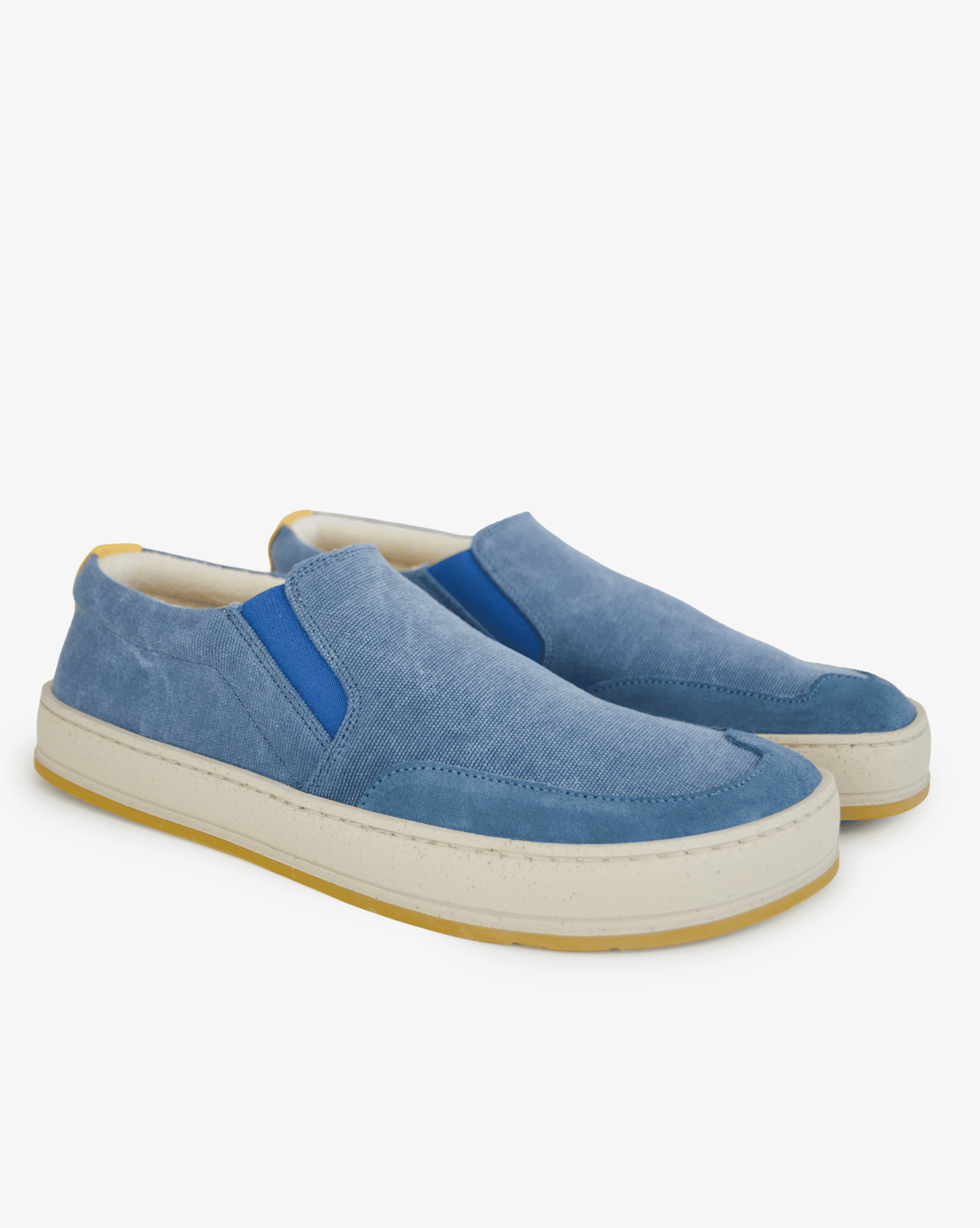 Men's barefoot slip on sneaker Azari Marino in blue recycled canvas with offwhite and yellow sole, angled pair view on white background