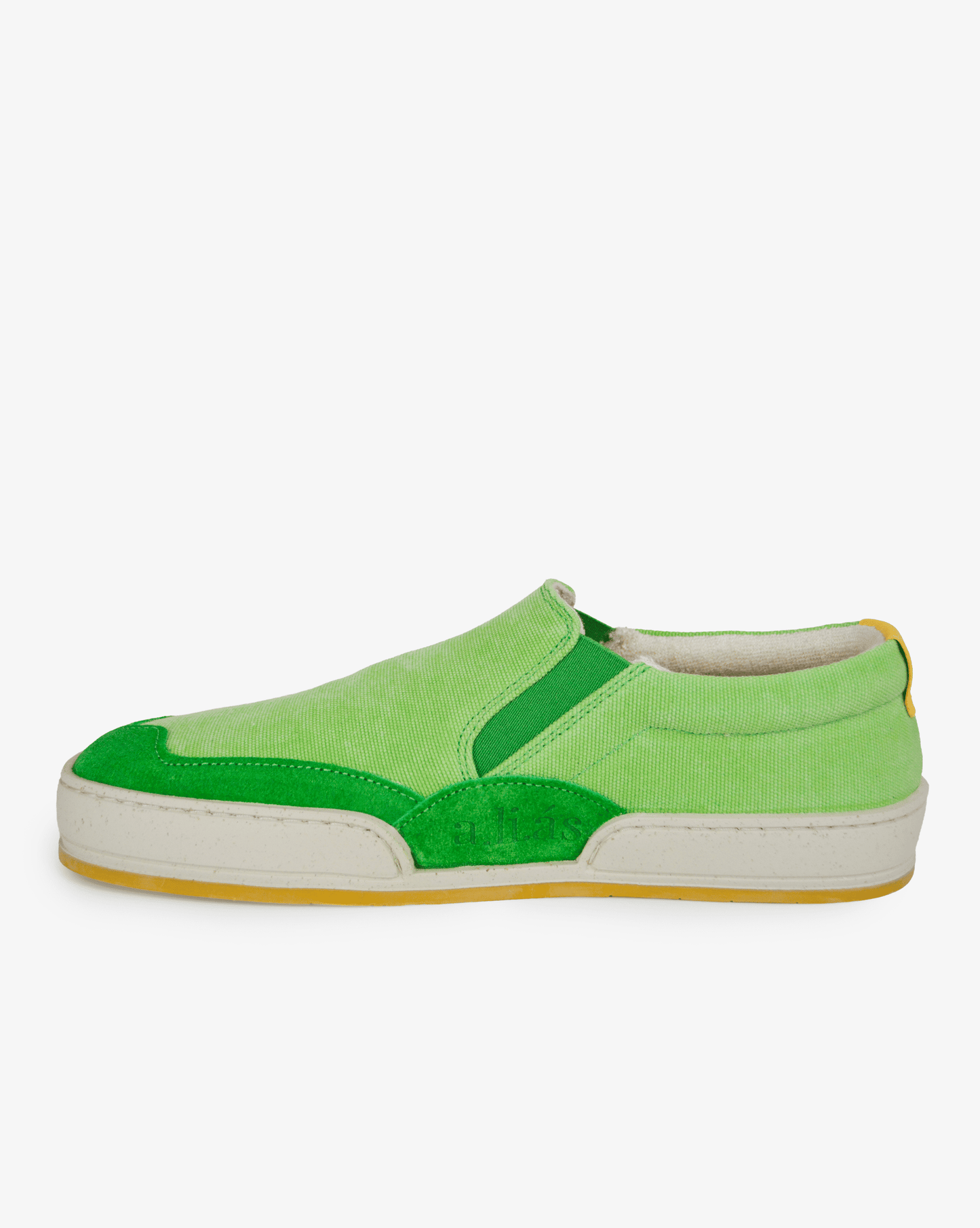 
                  
                    Azari Recycled Canvas/Bio Suede Menta for Woman
                  
                